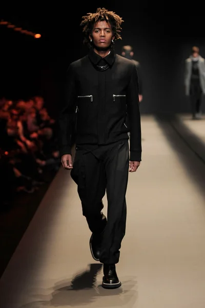 Look 23